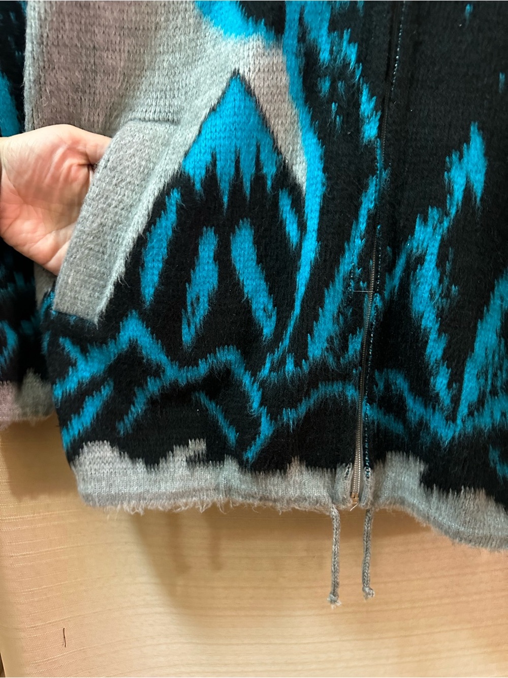 Indian Creations Alpaca Wolf Hoodie Sweater Peru Full Zip Southwestern Large - Picture 3 of 7